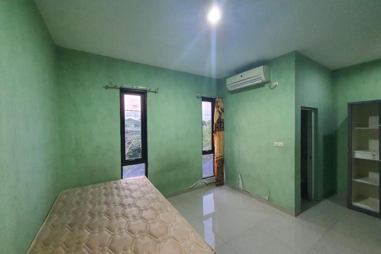 Oyo 93109 Garden Homestay 1 Tpr Surabaya Exterior foto